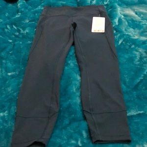 Lululemon  In Movement Tight 25”